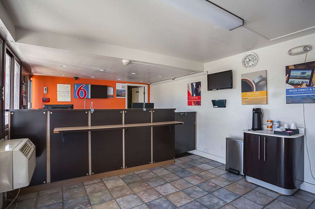 Americas Best Value Inn Bangor Beltér fotó